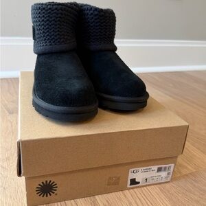 NEW UGG Kids Black Knit Cuff Boots